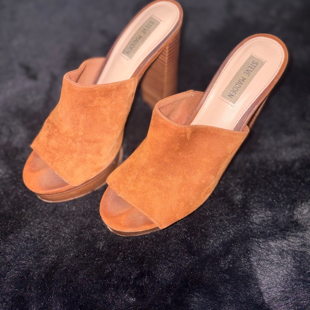 Steve Madden Women's Tan Suede Mules